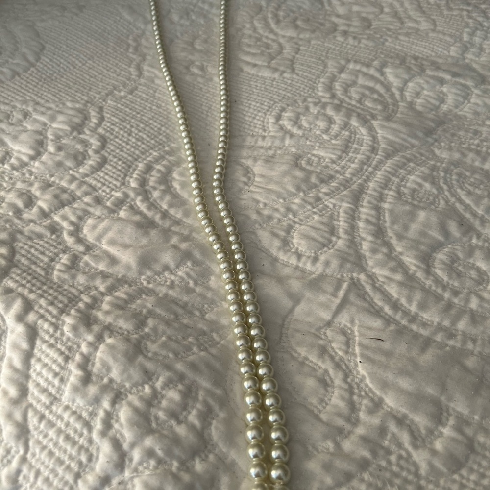 opera pearls ( faux)